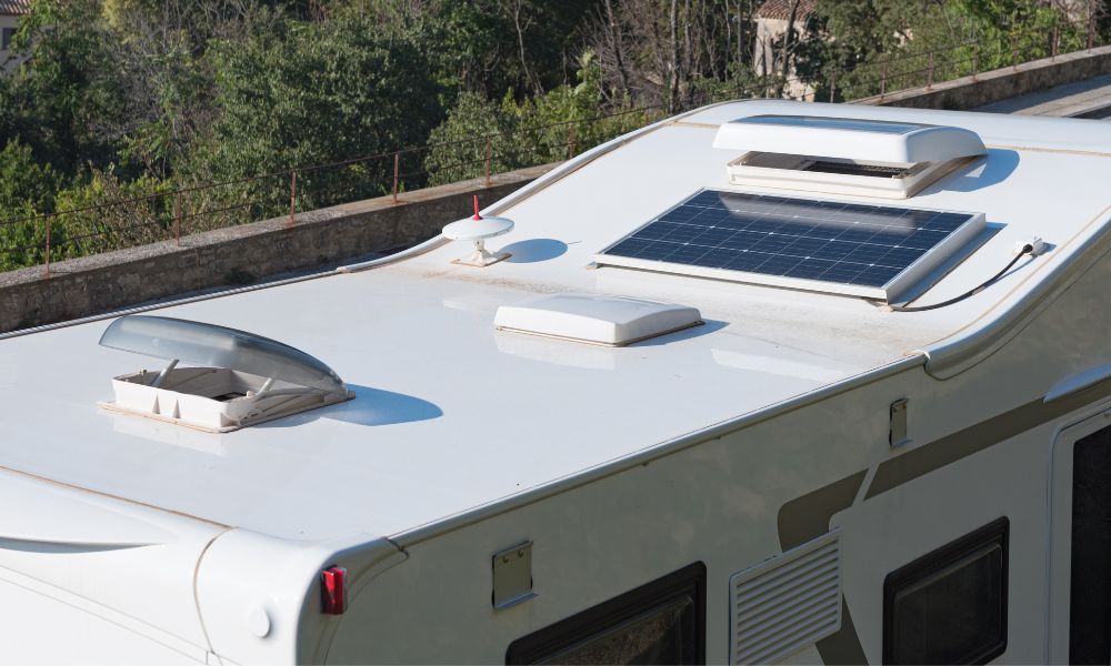 Common Mistakes To Avoid When Applying RV Roof Sealant