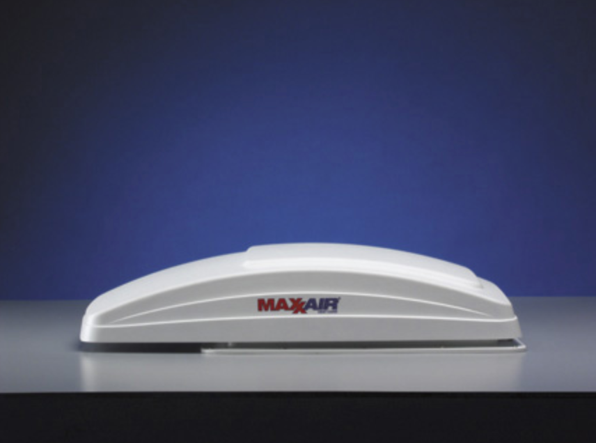 Maxxfan Deluxe All-In-One RV Vent, Shield & Fan White 10 Speed Remote) -  Maxxair